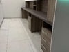 Премиальный ресепшен из искусственного камня с эмалевыми фасадами и RGB-подсветкой